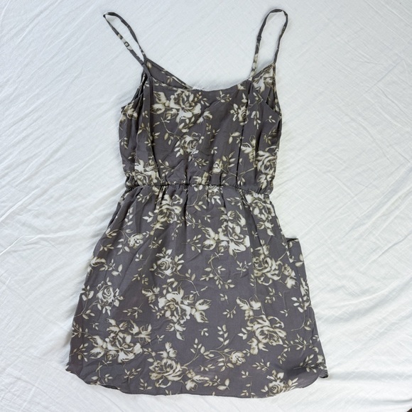 100% Silk Aritzia Babaton Dress in Taupe Floral - Picture 3 of 5